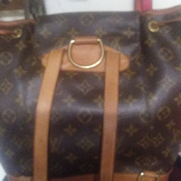 Backpack - Picture 2 of 4